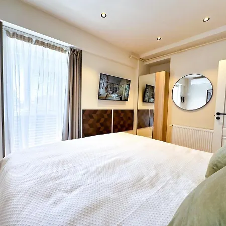 Apartment Kulkoosh Park King-size Bed